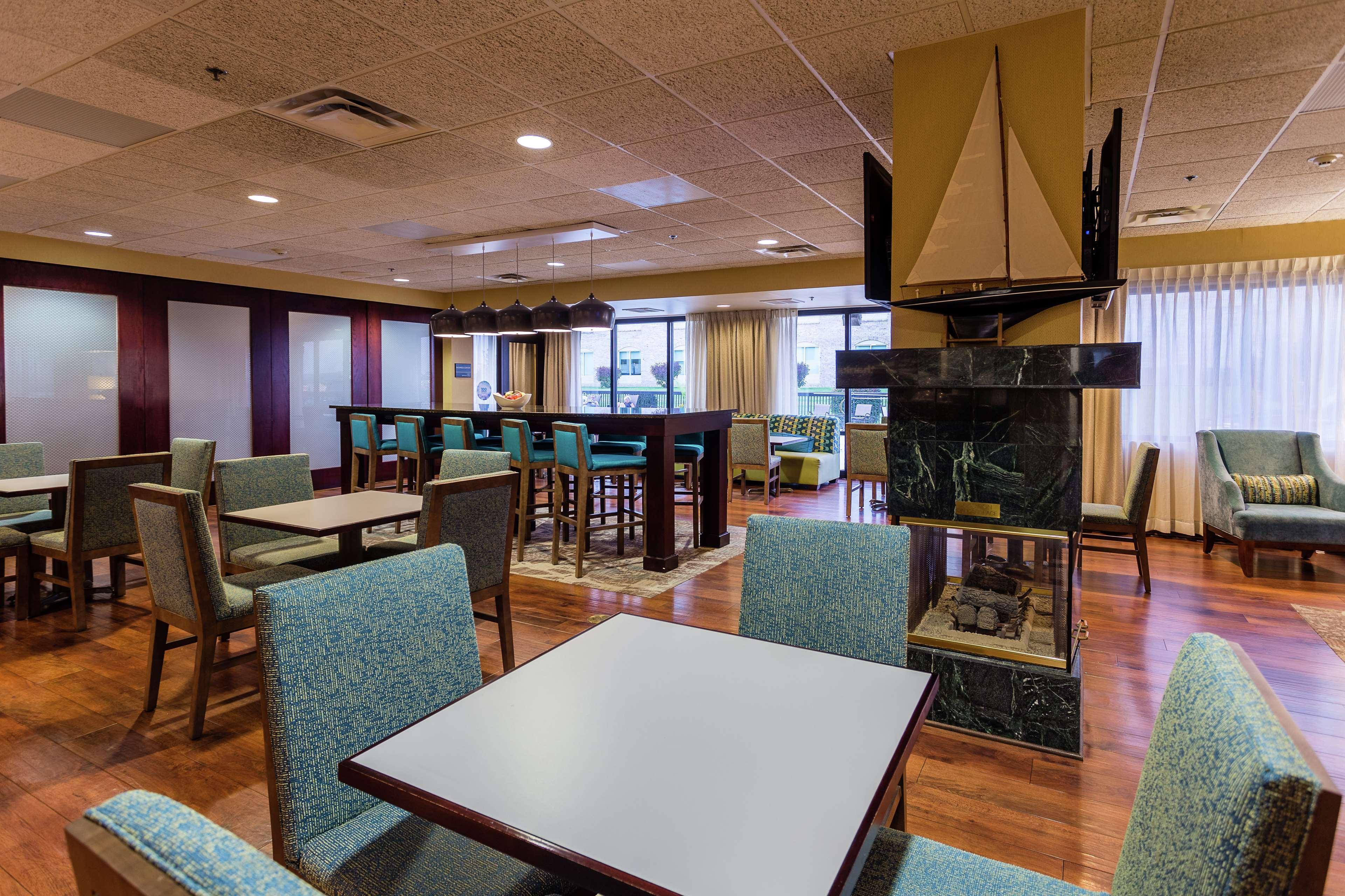 Hampton Inn Сомерсет Экстерьер фото
