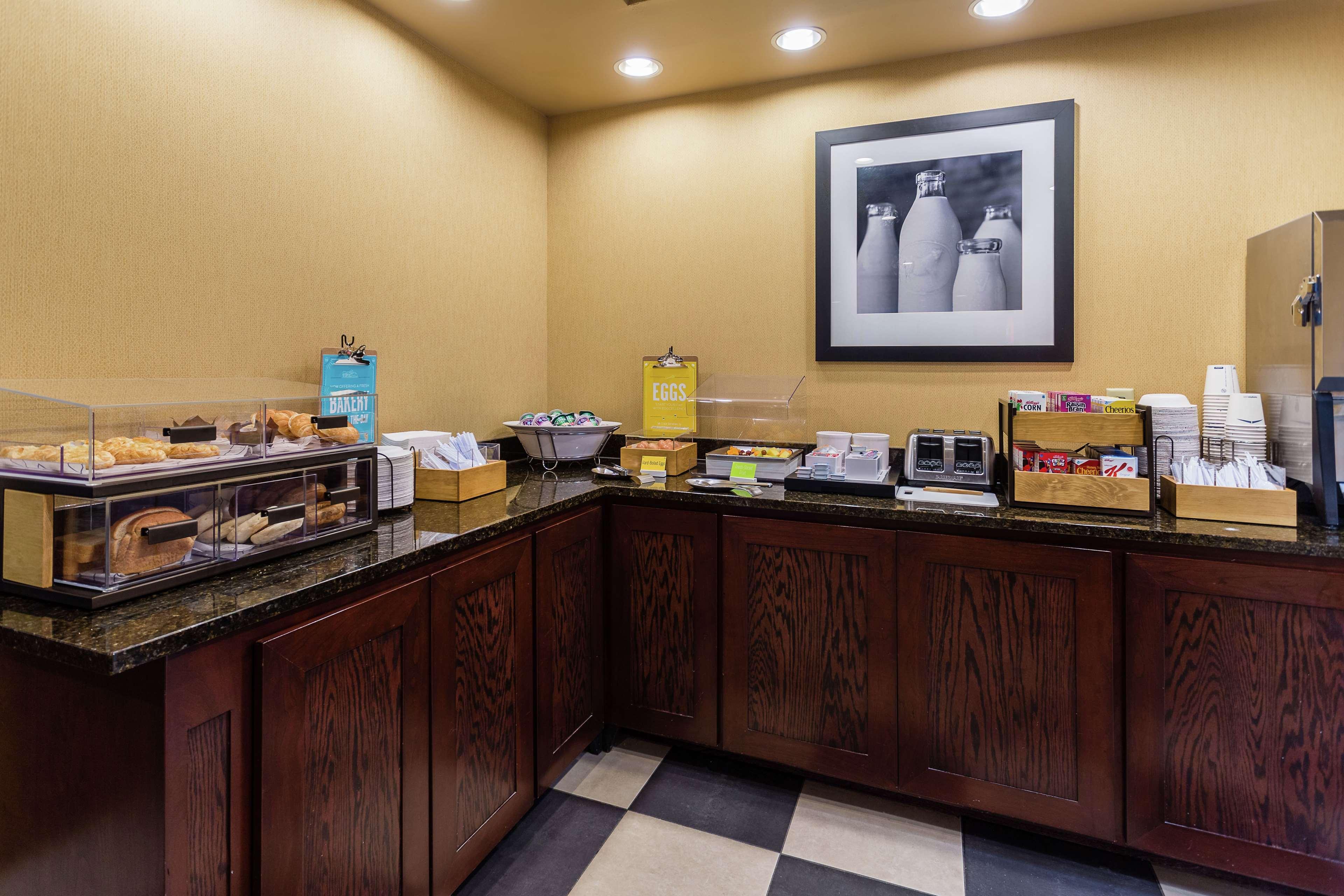 Hampton Inn Сомерсет Экстерьер фото