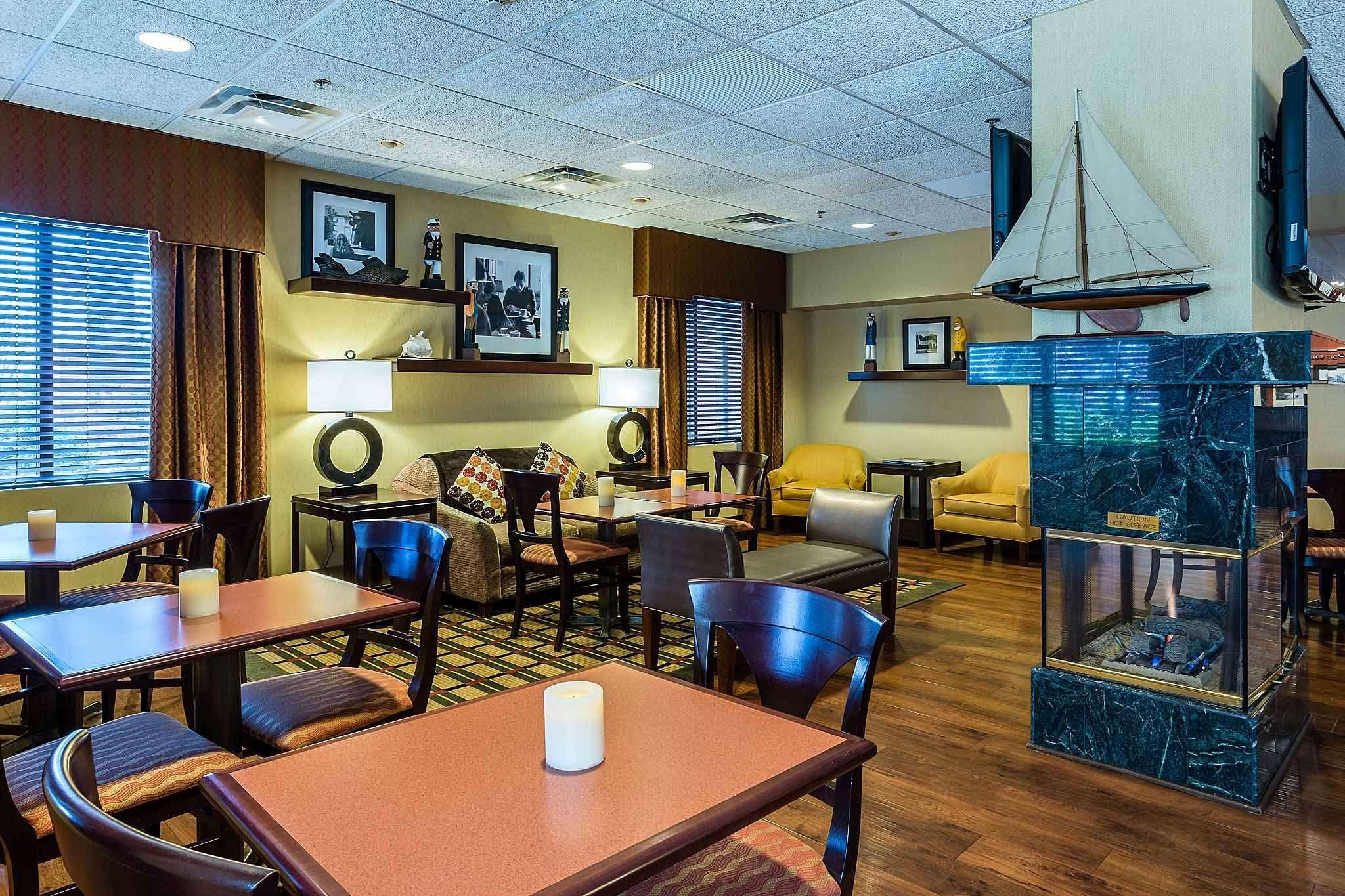 Hampton Inn Сомерсет Экстерьер фото