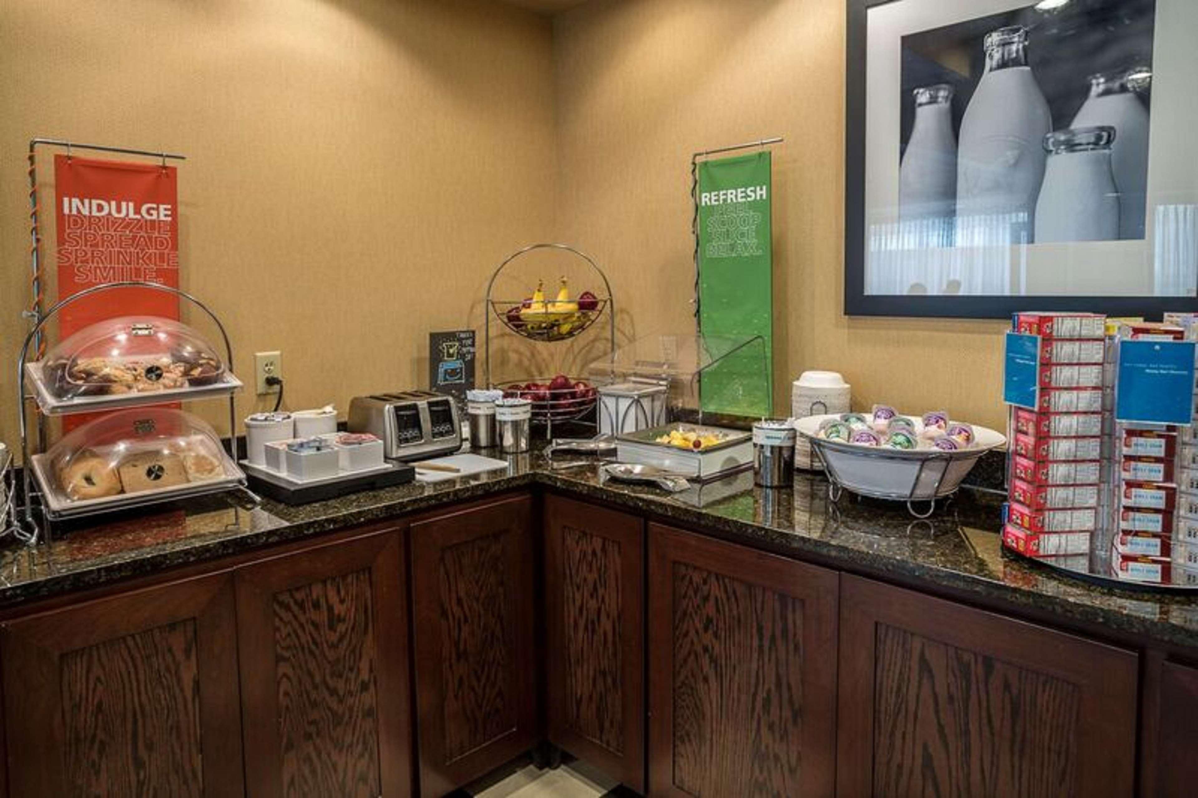 Hampton Inn Сомерсет Экстерьер фото
