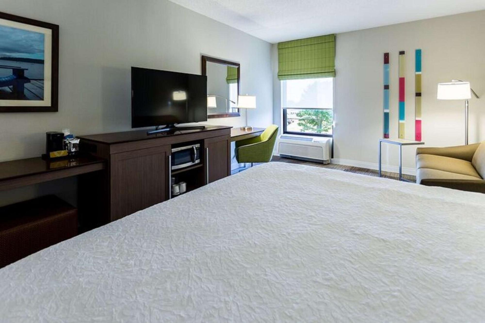 Hampton Inn Сомерсет Экстерьер фото