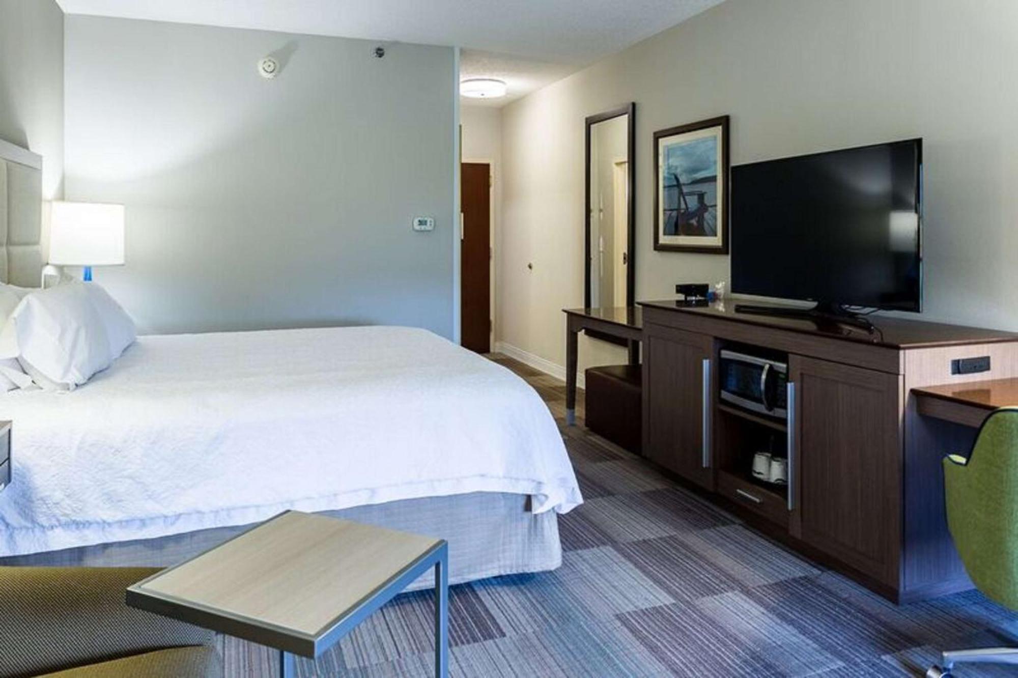 Hampton Inn Сомерсет Экстерьер фото