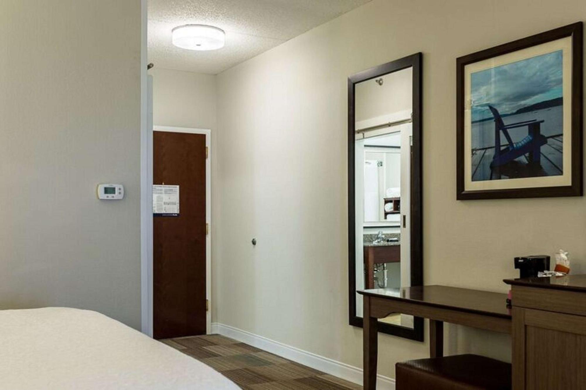 Hampton Inn Сомерсет Экстерьер фото