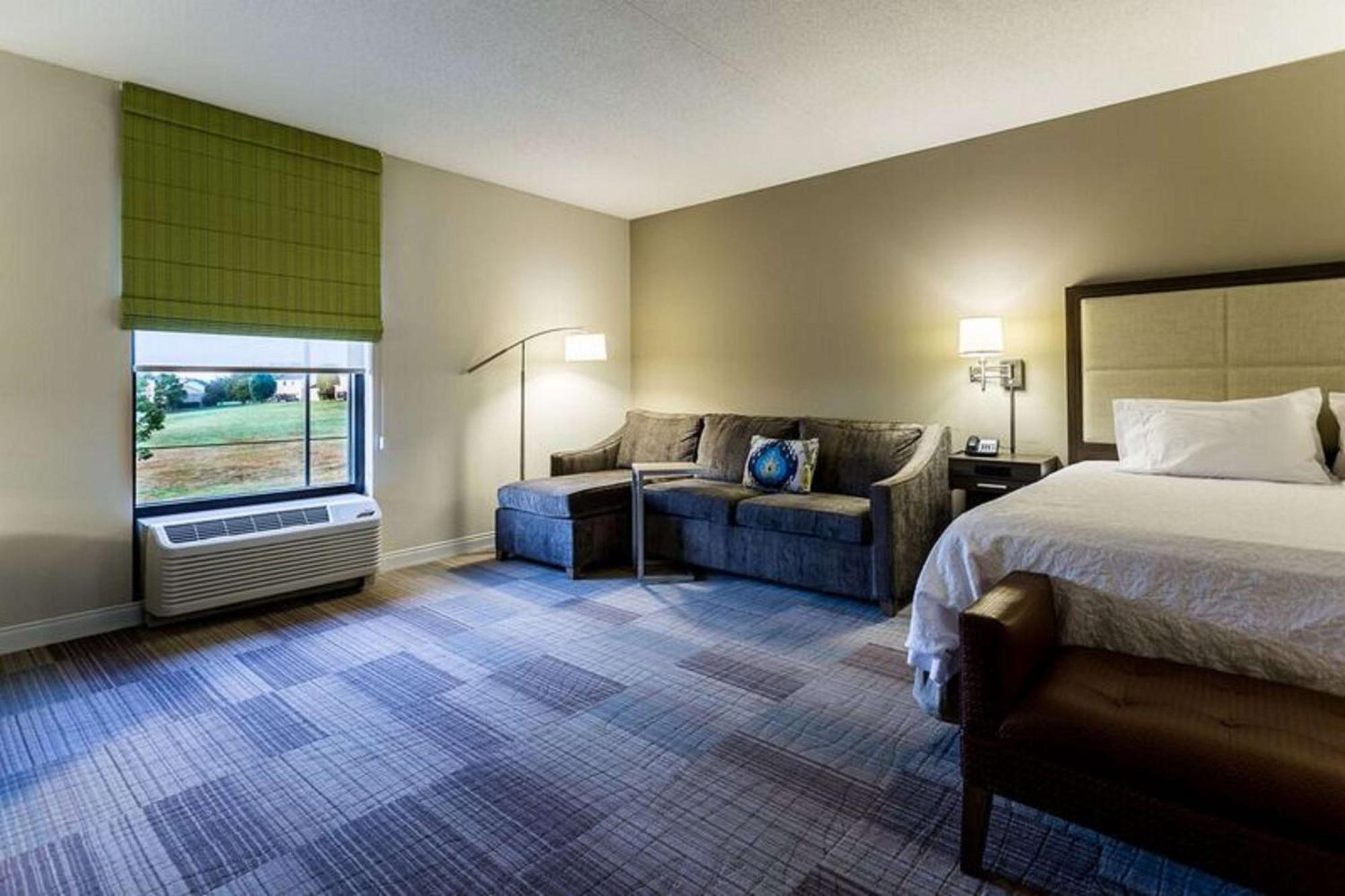 Hampton Inn Сомерсет Экстерьер фото