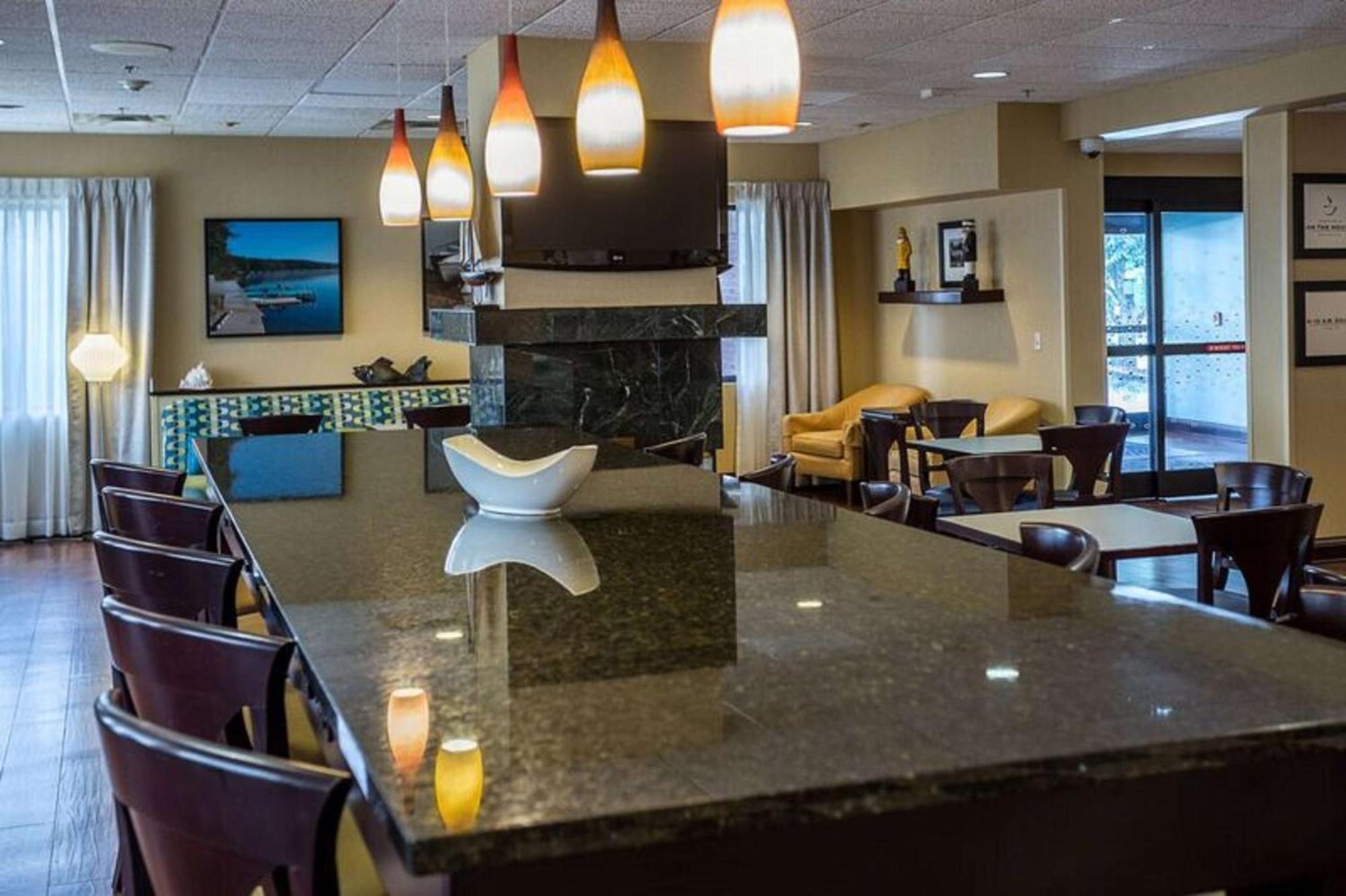 Hampton Inn Сомерсет Экстерьер фото