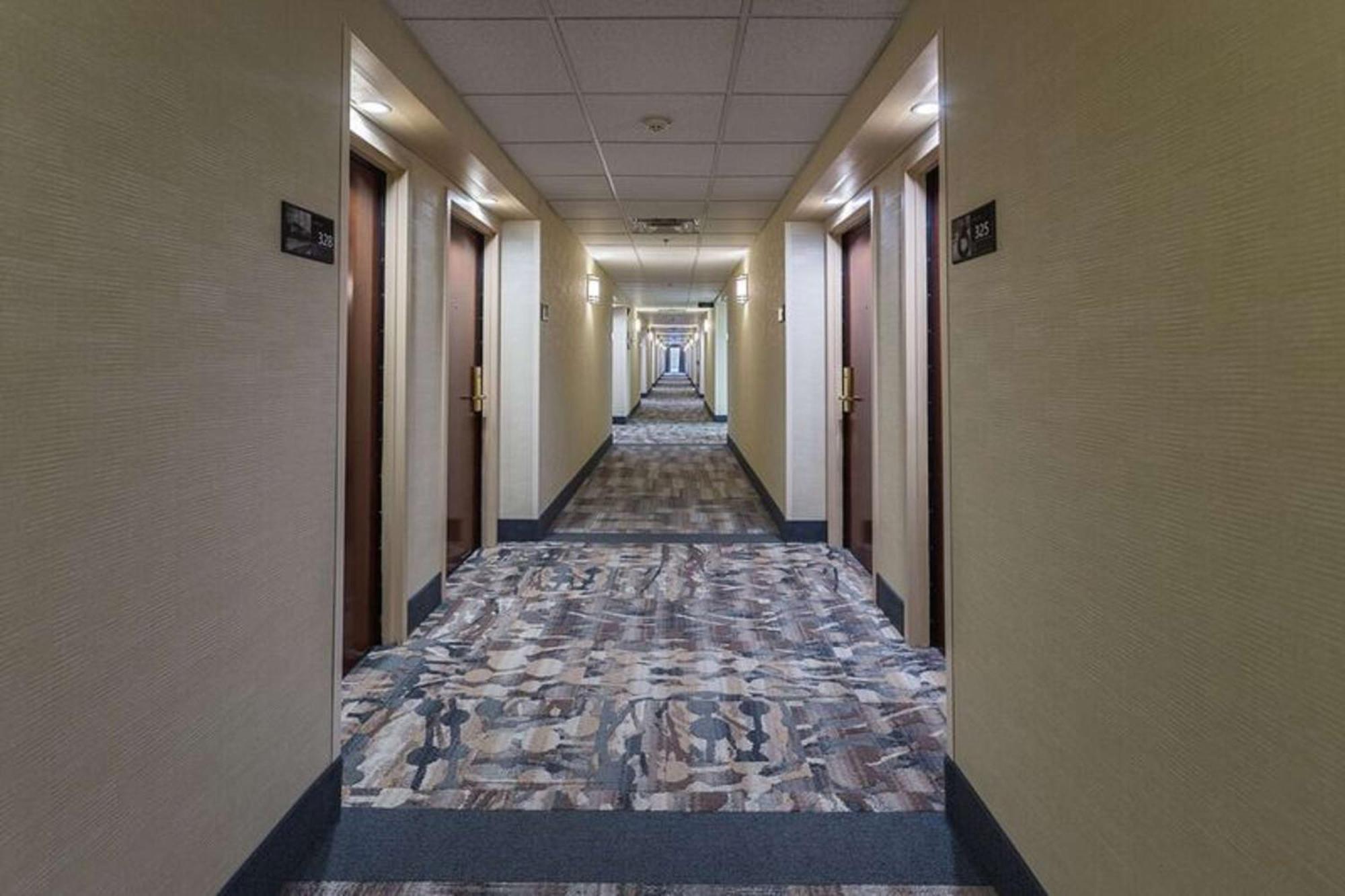 Hampton Inn Сомерсет Экстерьер фото