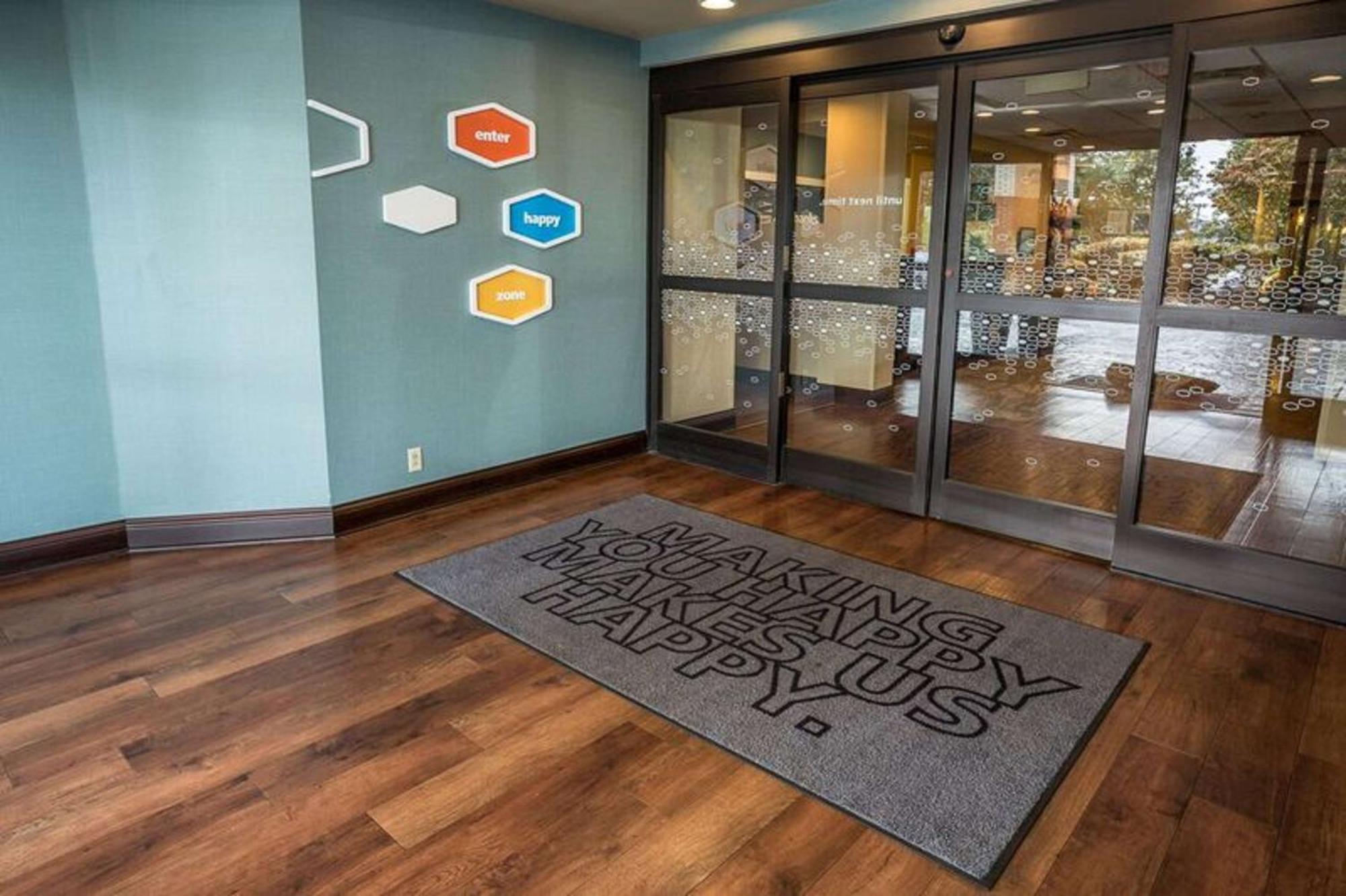 Hampton Inn Сомерсет Экстерьер фото